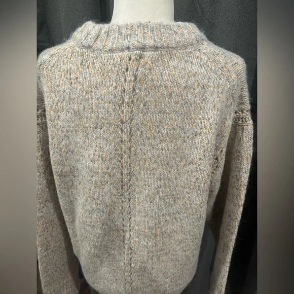 NWT J.Crew Relaxed Crewneck Pullover Sweater Wool Blend Small Gray Orange Cozy - Picture 7 of 11